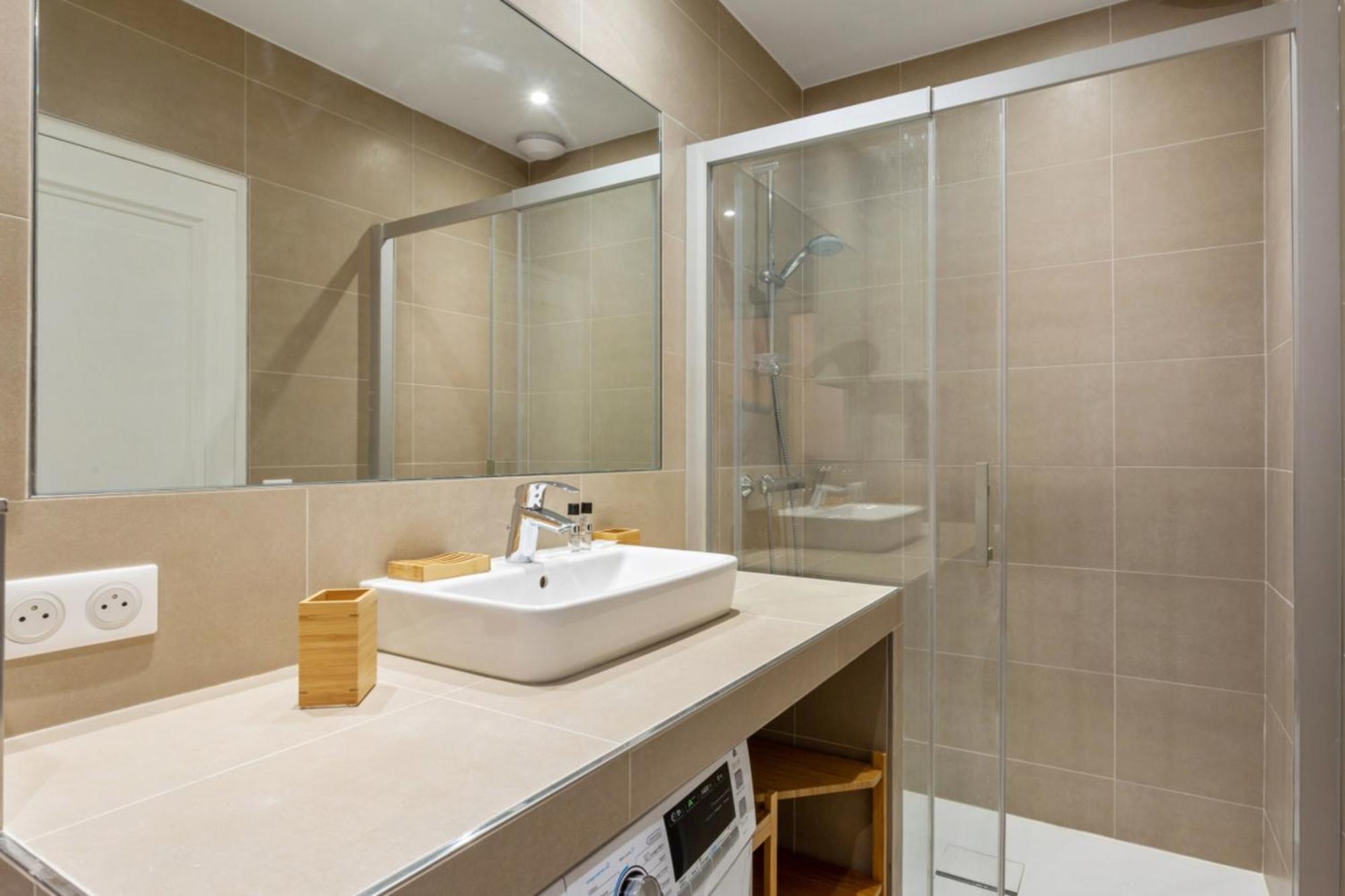 Appartement Du Marche St Honore - Welkeys Parigi Esterno foto